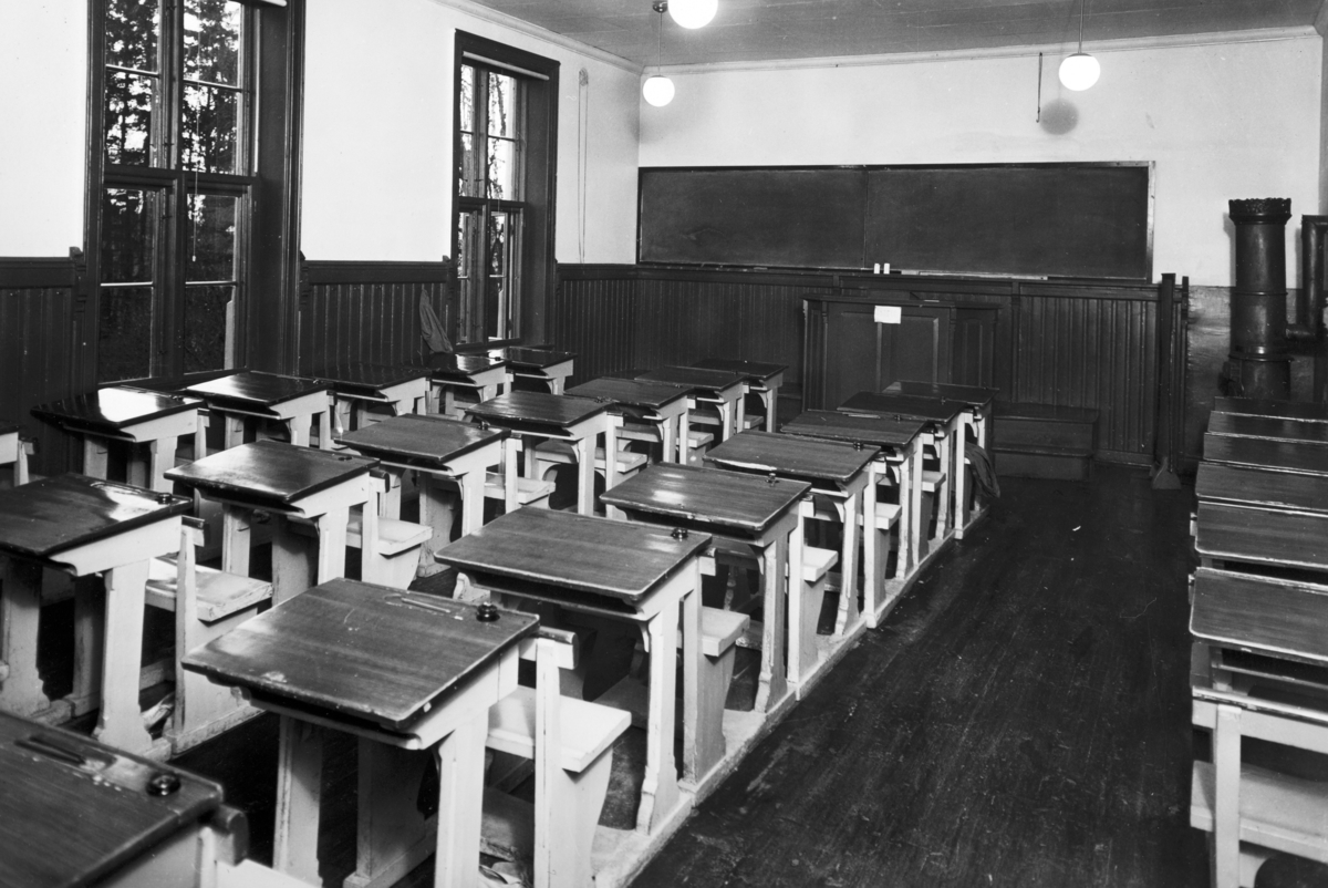 Hamar Lærerskole, interiør, klasseværelse, pulter,