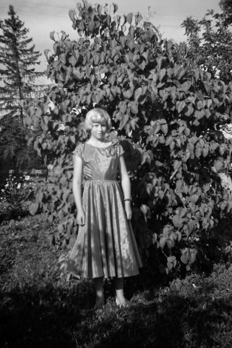 Marit Østby Deglum, Åstad gard, Ring. Gnr. 365, bnr. 1-9.