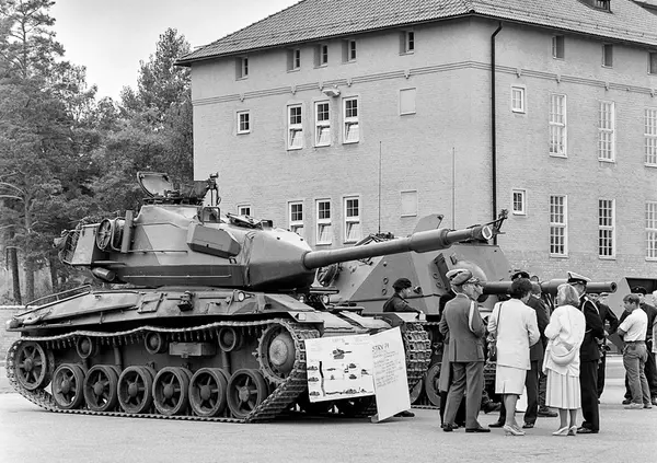 Fanbyte vid Södermanlands regemente 1994