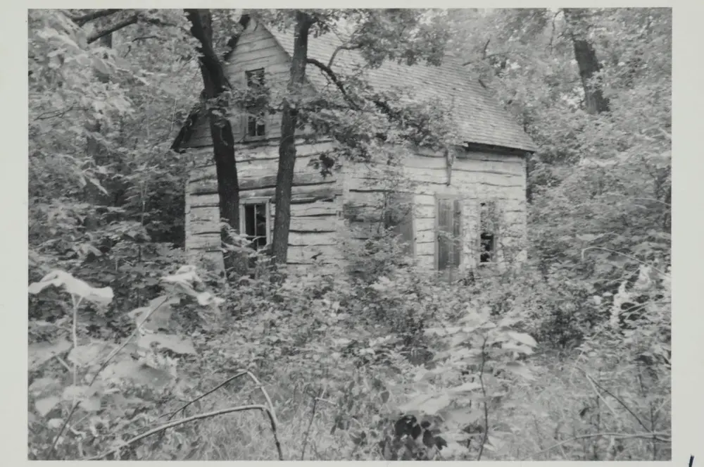 Gammelt fotografi av Kindredhuset