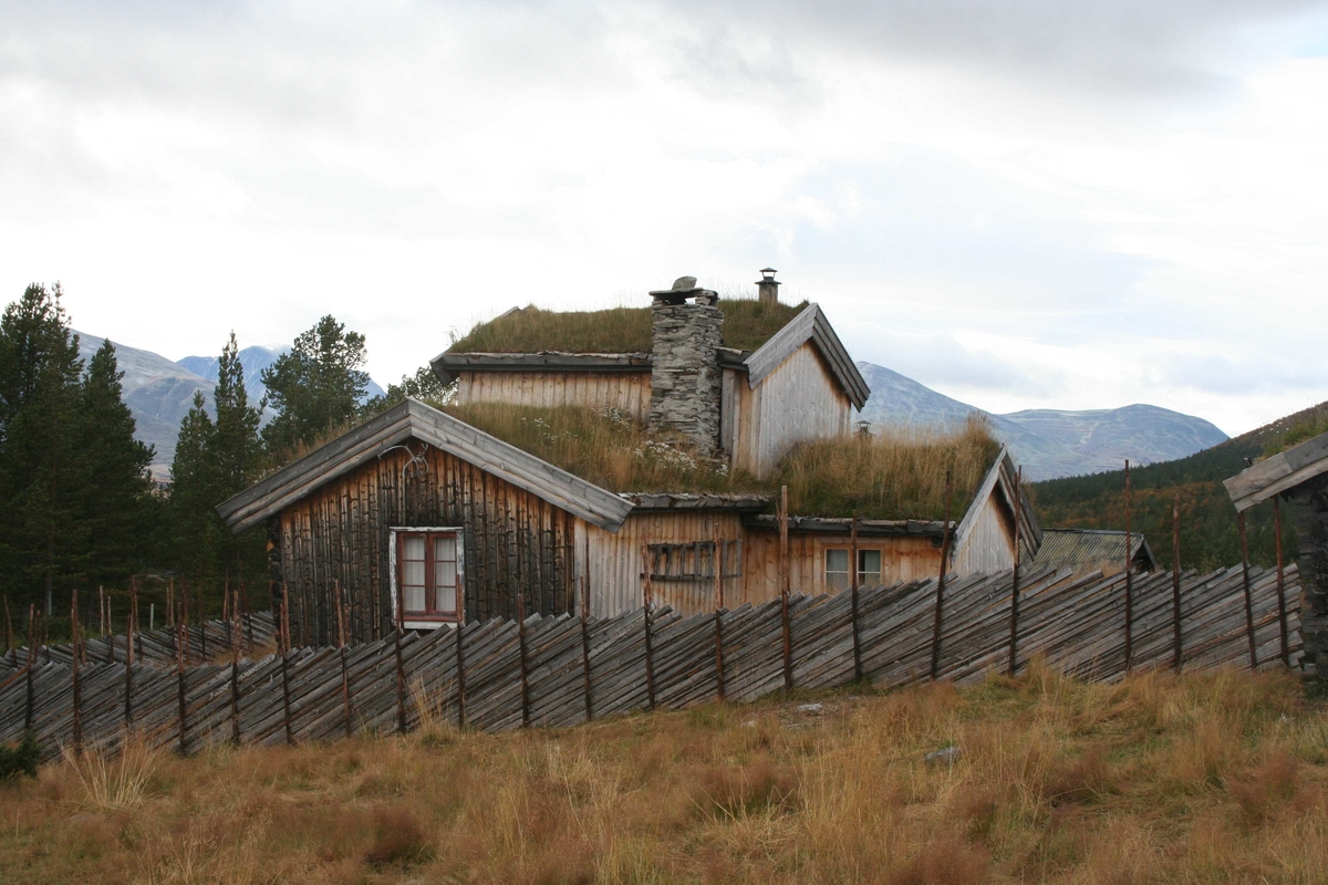 Seterstue, kaffekvernhus, skigard