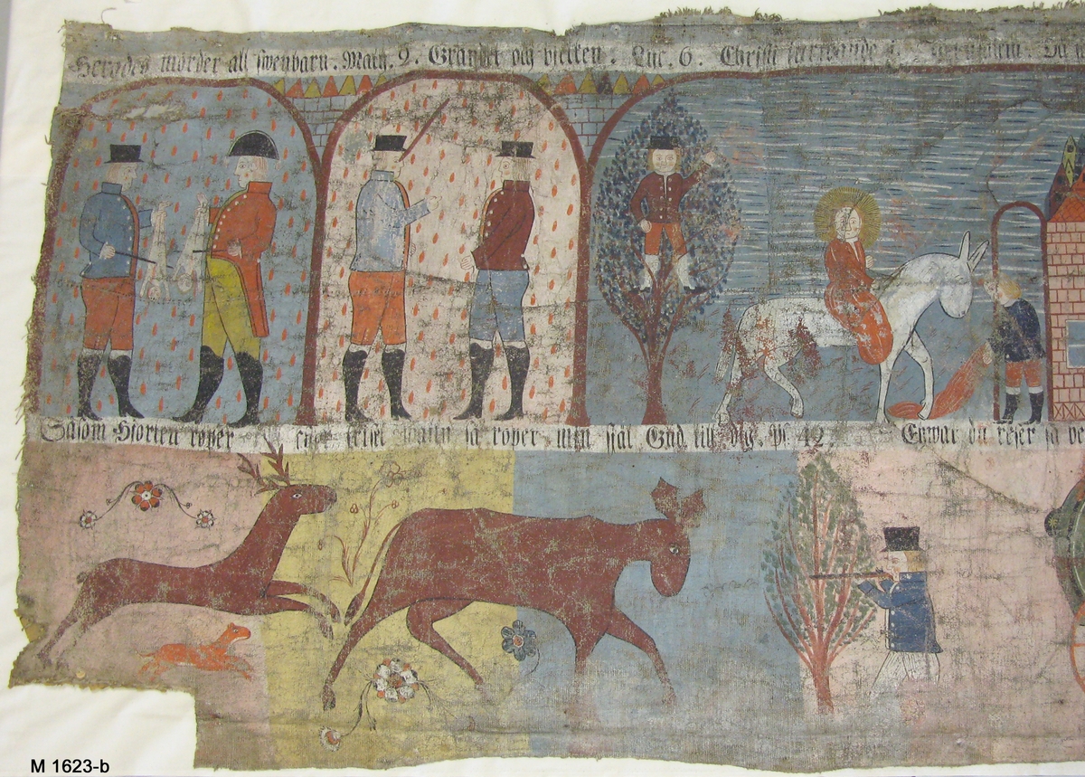 Bonadsmålning i tre delar enligt registerkortet, varav denna bl a föreställer Herodes mördar alla svenbarn, Grandet och bjälken, Christi inridande i Jerusalem. Målad 1828 av Sven Nilsson, Trane-Sven i Härnäs, Blekinge, i tempera - pigment, ägg och ev. mjöl (Nyström 2012:150-151) - på grövre tuskaftvävt linnetyg. Tyget är skarvad vertikalt av en mindre och en större del, med en gles grov söm emellan delarna.

Inskrivet i huvudkatalogen 1892-1900