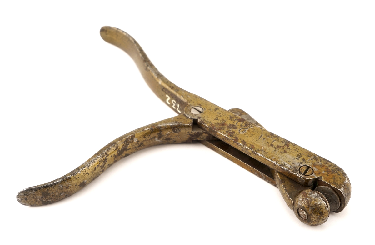 Plomberingstang av jern.