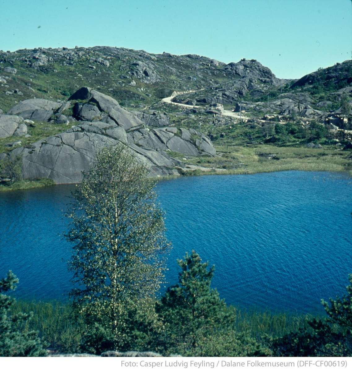 Laupstadvatnet og Nodlandsveien i Eigersund -Dalane Folkemuseum ...