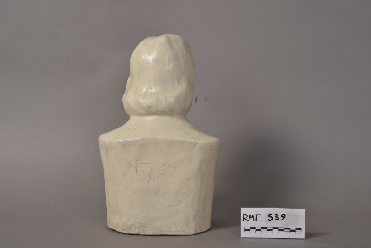 Forestiller Ole Bull.