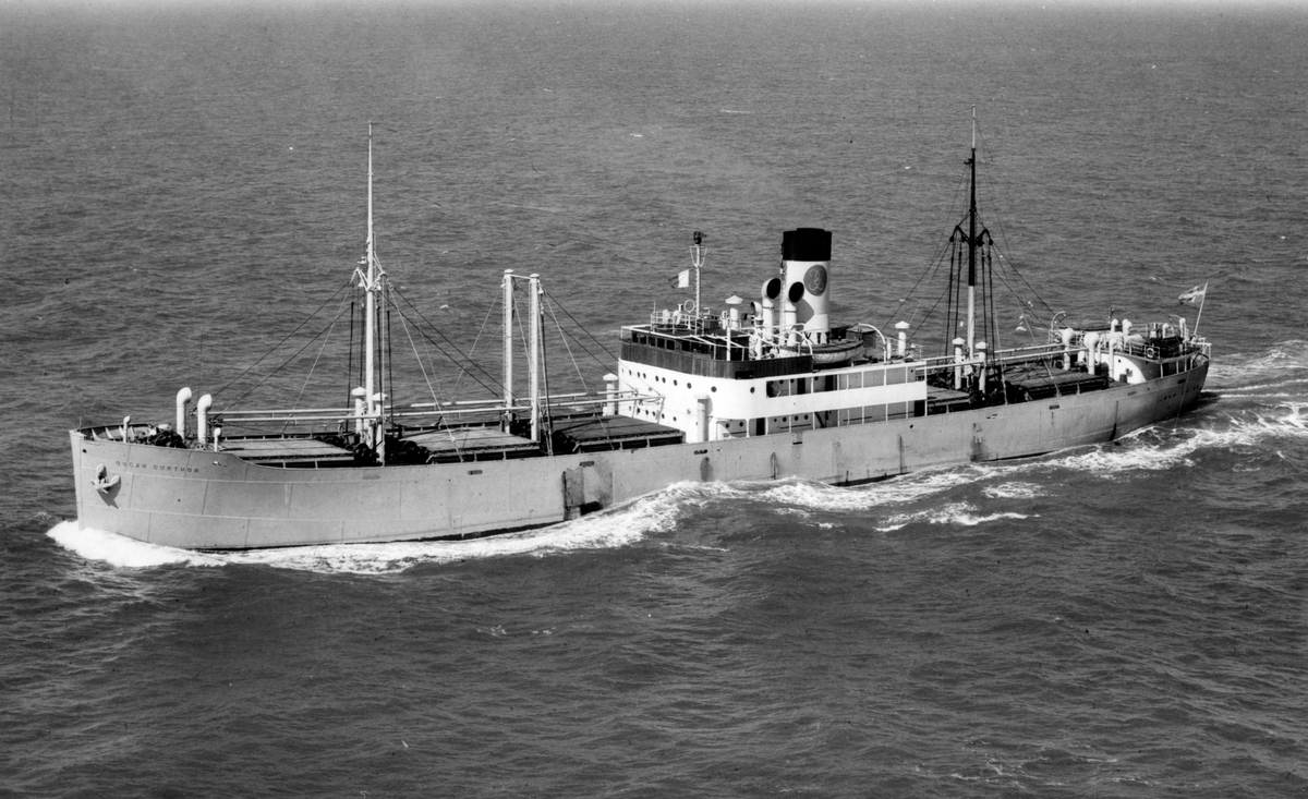Ägare:/1939-57/: Rederi AB Gylfe. Hemort: Helsingborg.