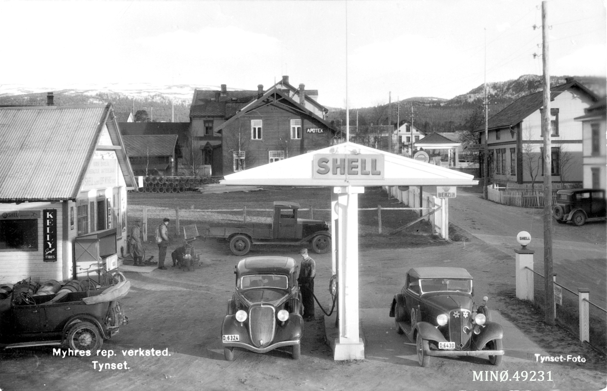 Myhres verksted i Brugata på Tynset, Shell bensinstasjon. 