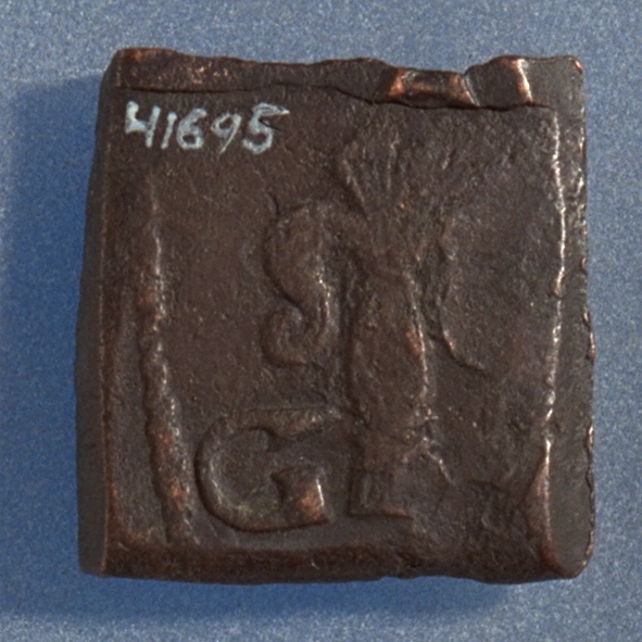 Â½ öre
Fyrkantigt mynt.
Åtsidan: mitt på myntet en vasakärve, svagt och delvis synlig.
Till vänster om kärvens bas versalen G, svagt delvis synlig. Till höger om kärvens bas versalen R, svagt delvis synlig. Ovanför kärven versalen A, svagt  delvis synlig.
Ocentrerad prägling. Ram delvis synlig.
Frånsidan: två korsade pilar under en krona, svagt och delvis synliga.
Till vänster om pilarna valören Â½, till höger versalerna ÖR, svagt delvis synliga.
Det tvåsiffriga präglingsåret - längst ner på myntet - är 26 (1626).
Ocentrerad prägling. Ram delvis synlig.
Nuvarande skick: bägge sidor slitna.  åtsidan sliten  frånsidan sliten.   jack  valsklump   korroderat   krackelerat
Vikt: 15,2 gram.