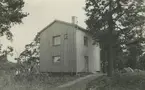 Exteriör, Höjdgatan 2. Uppförd 1938.