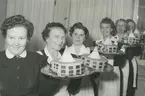 Interiör. Invigning av kommunalhuset,  Runda huset , nybyggt, år 1954.
Personer: okända