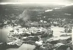 Exteriör. Flygfoto över Gustavsbergs fabriksområde med omnejd. Sannolikt från 200 m höjd.