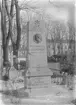 Gravmonument över professor Bernhard Elis Malmström, Uppsala gamla kyrkogård, Uppsala 1911