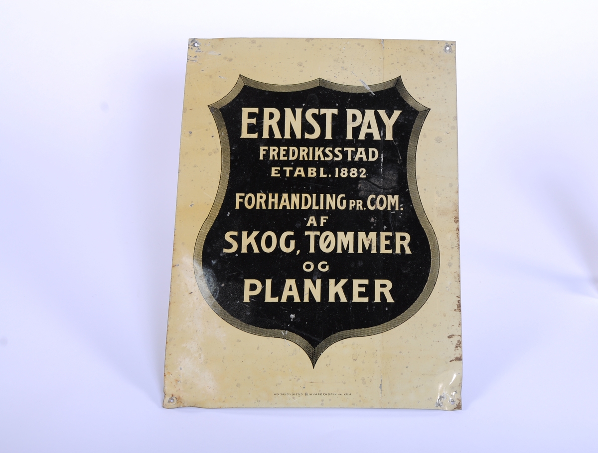 Rektangulært skilt av metal