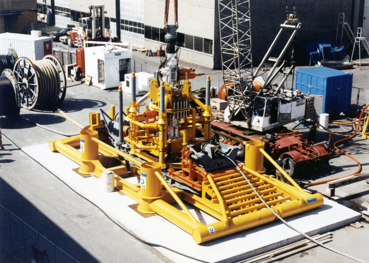 Gullfaks A.  Integration test site, phase 2 at Kongsberg Våpenfabrikk.