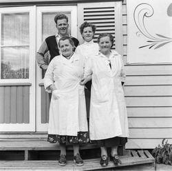 Tilsette ved Harding hagekafé i Kinsarvik.