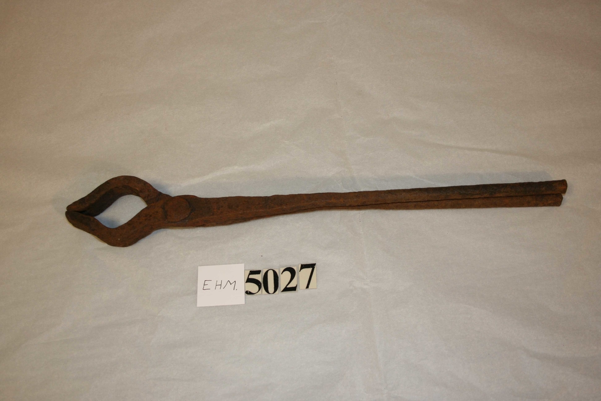 Tong med rund kjeft.  Rusta