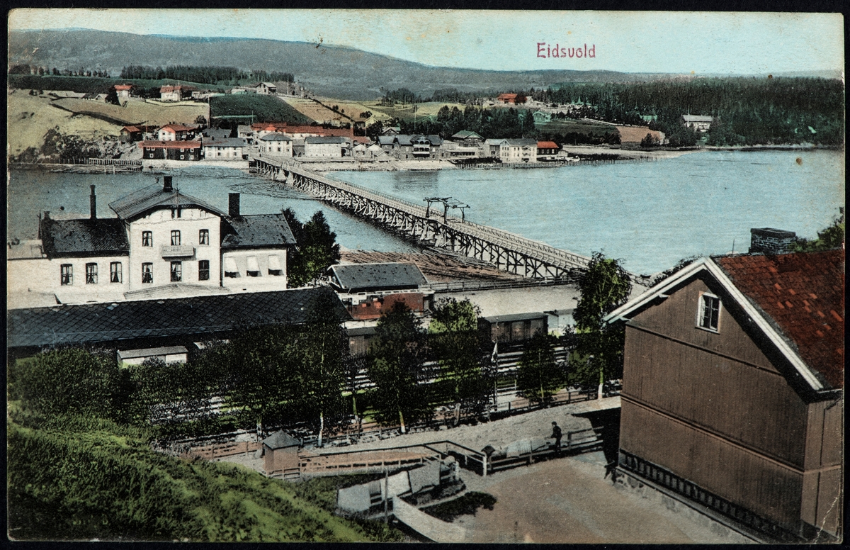 Eidsvold. Hånkolorert brevkort, postkort. N:K. 1077.