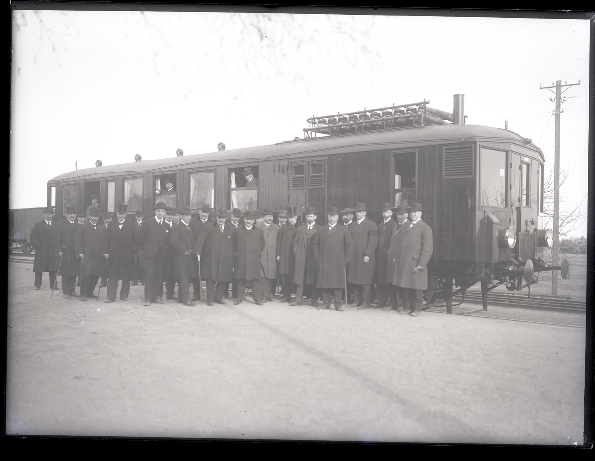 Diesel-elektrisk vagn för SSJ.
Tillverknings år: 1915.