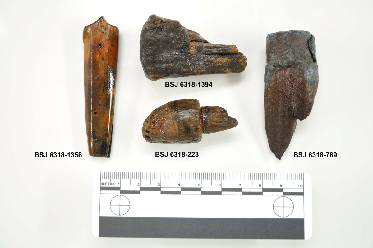 Skipsdel treplugg funnet i Vågen i Bergen.