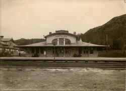 Partilled stationshus.