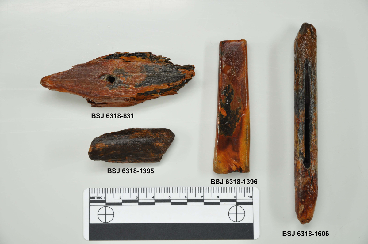 Skipsdel i tre, annet, funnet i Vågen i Bergen.