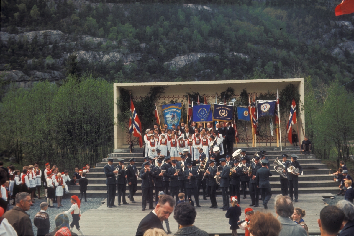 17. mai 1965 i Hovden, Odda 