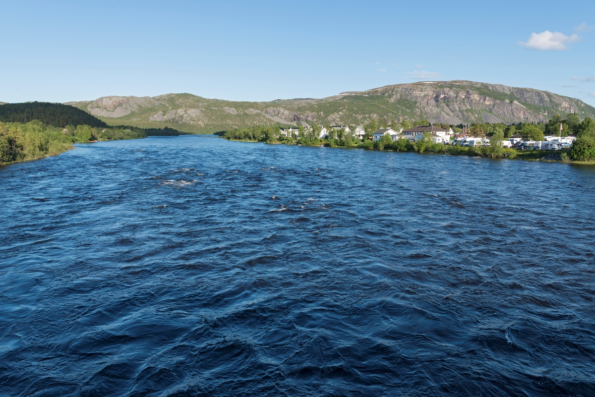 Altaelva ved Øvre Alta, Alta, Finnmark. Raipas.