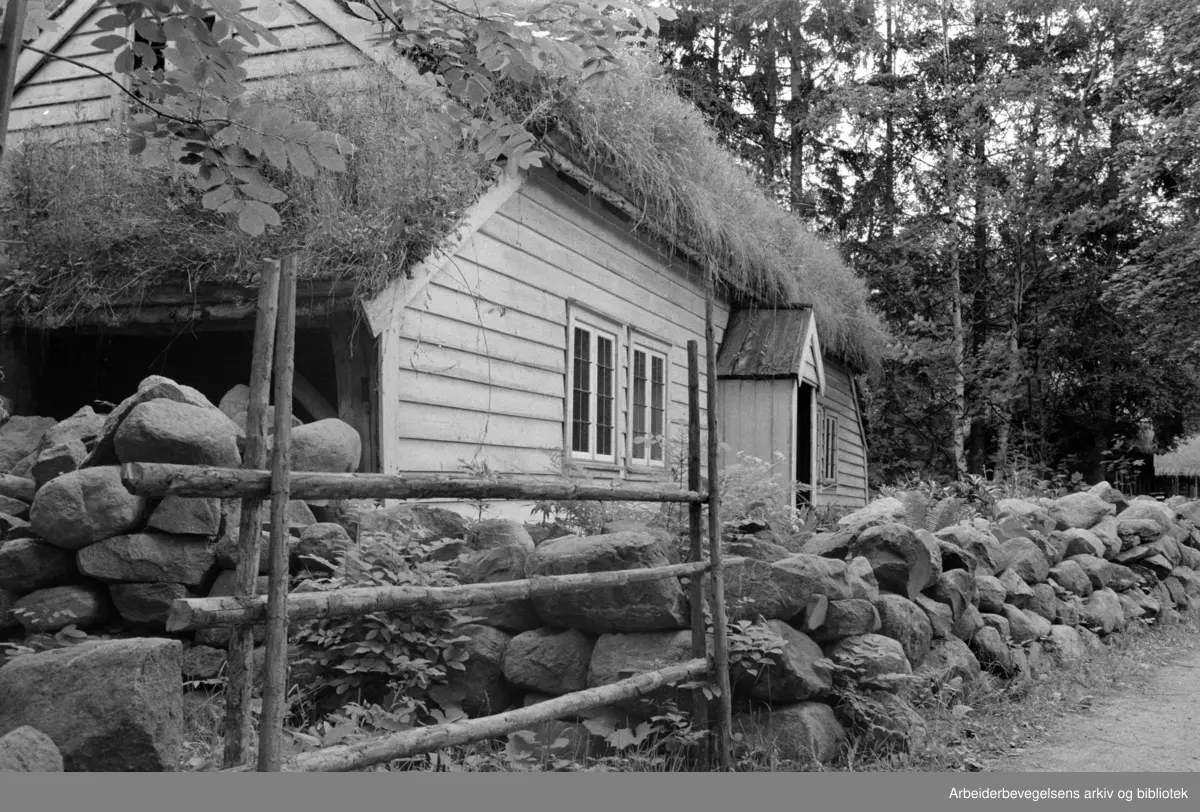 Bygdøy. Folkemuseet. Hus fra Jæren. Juni 1975