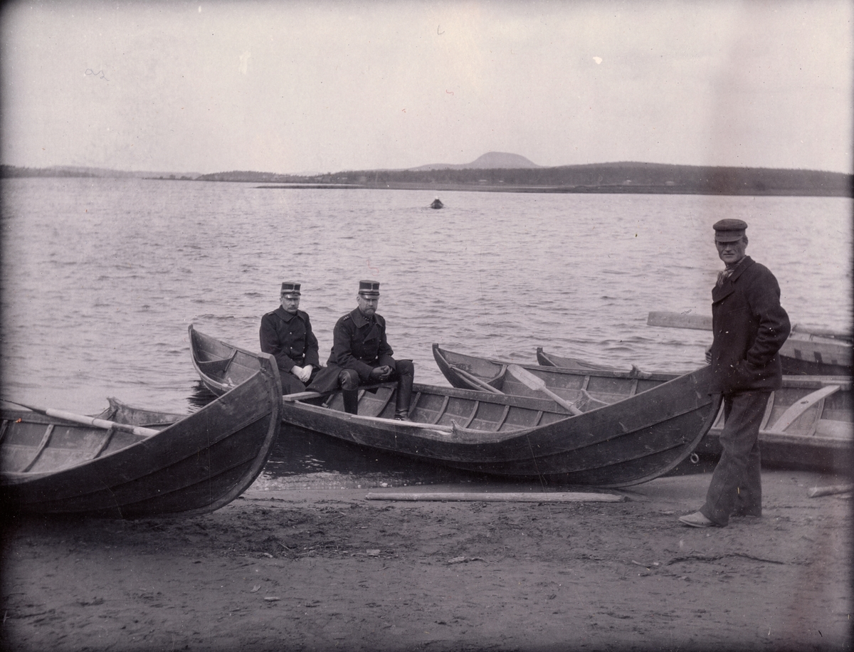 Text i fotoalbum: "Färd å Kalix älf. Rappe, Meister."