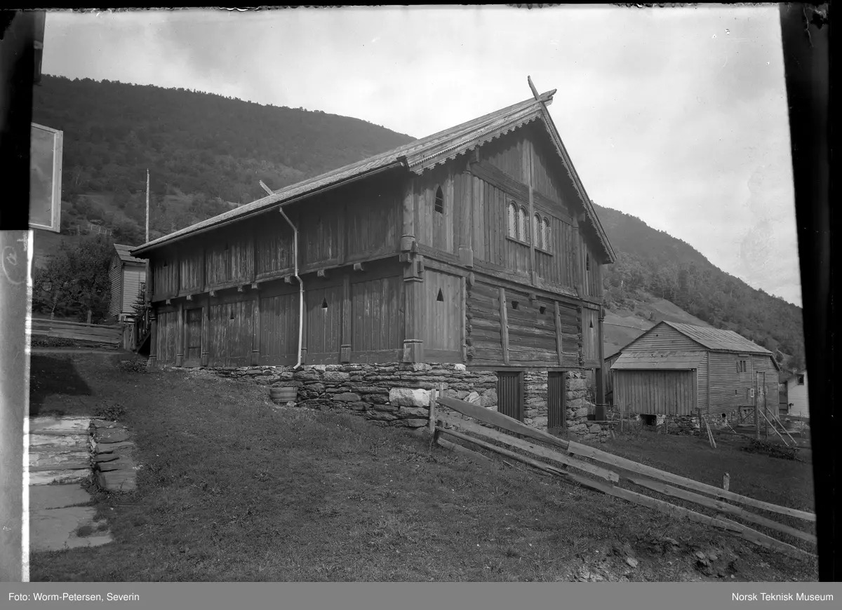 Finnesloftet, Vossevangen, uthus