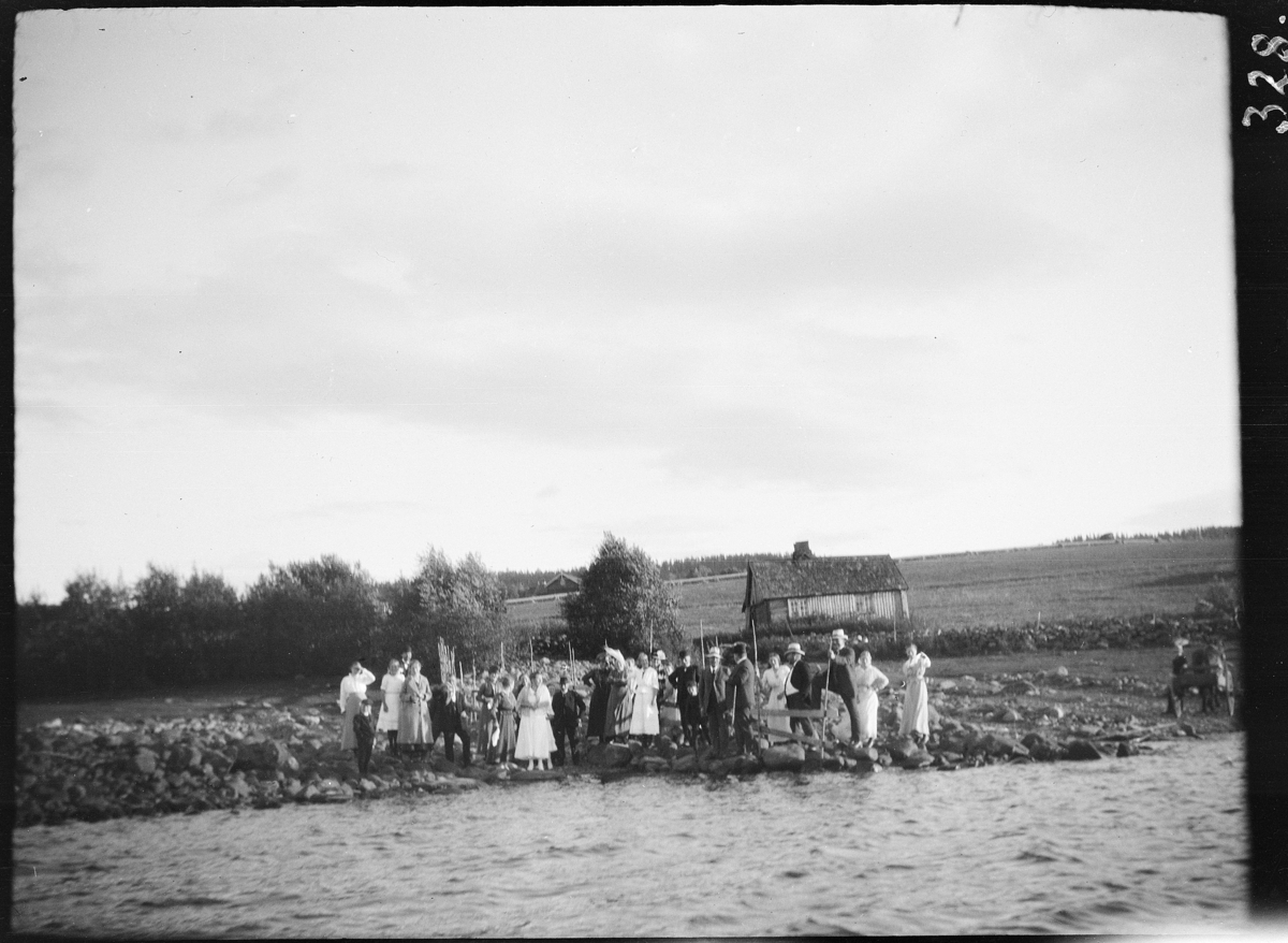 Eik gard, Helgøya. gjester, sølvbryllup , Mjøsstranda.