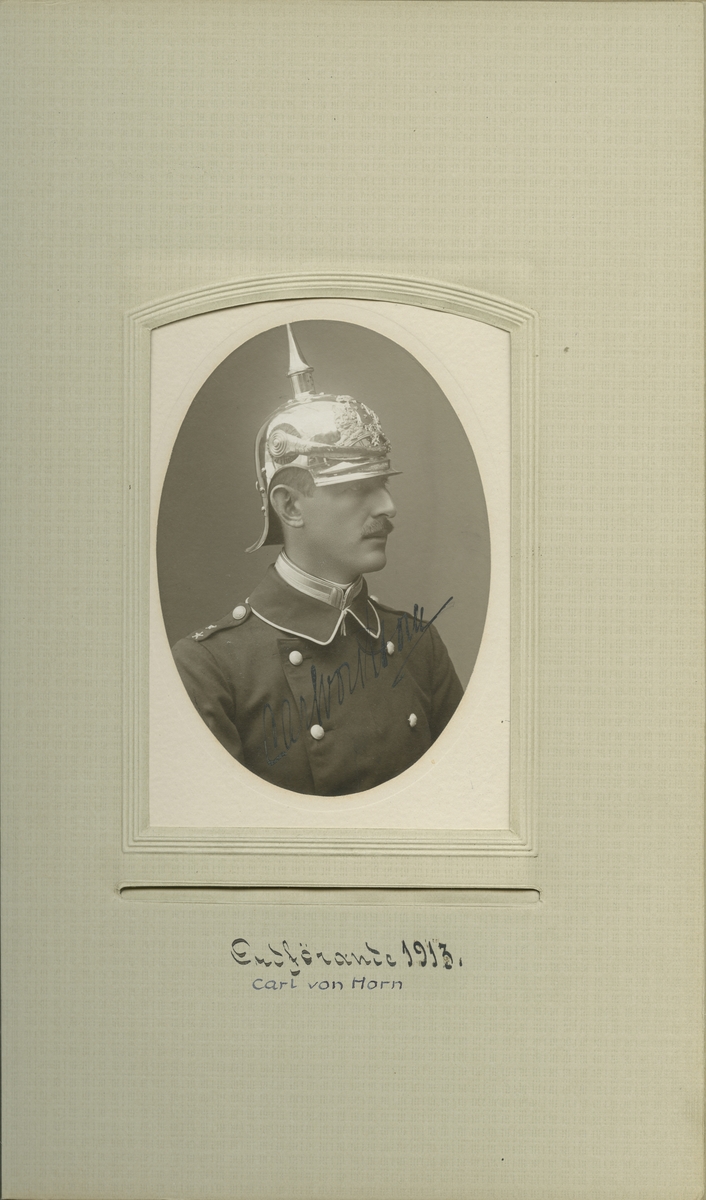 Porträtt av Carl Henning von Horn, löjtnant vid Livgardet till häst K 1.