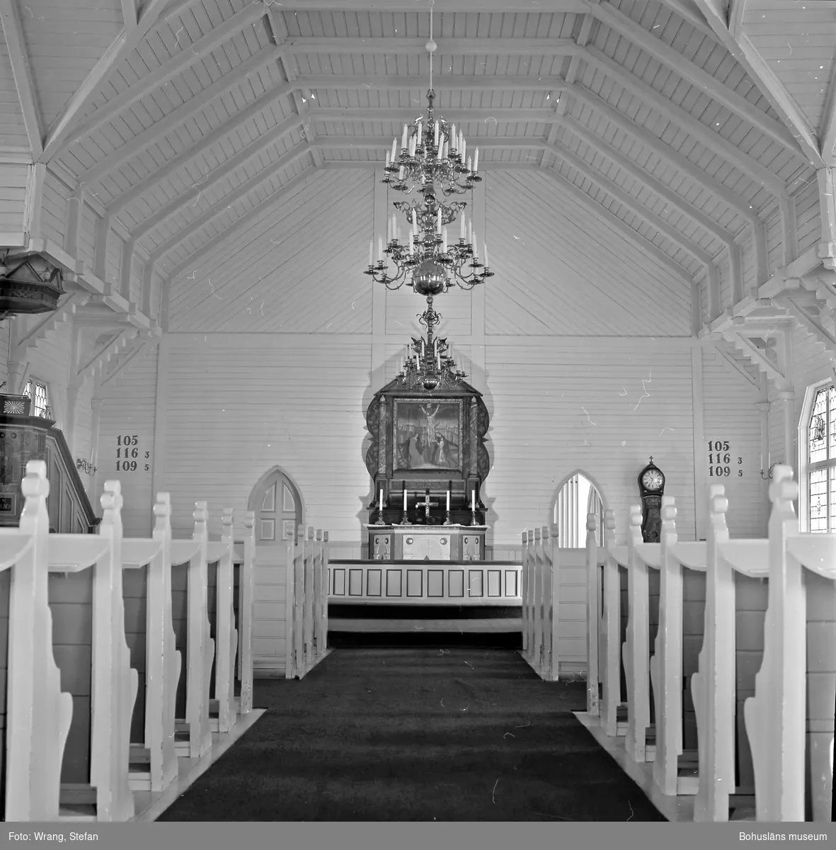 Text till bilden: "Hede kyrka. Interiör mot öster".