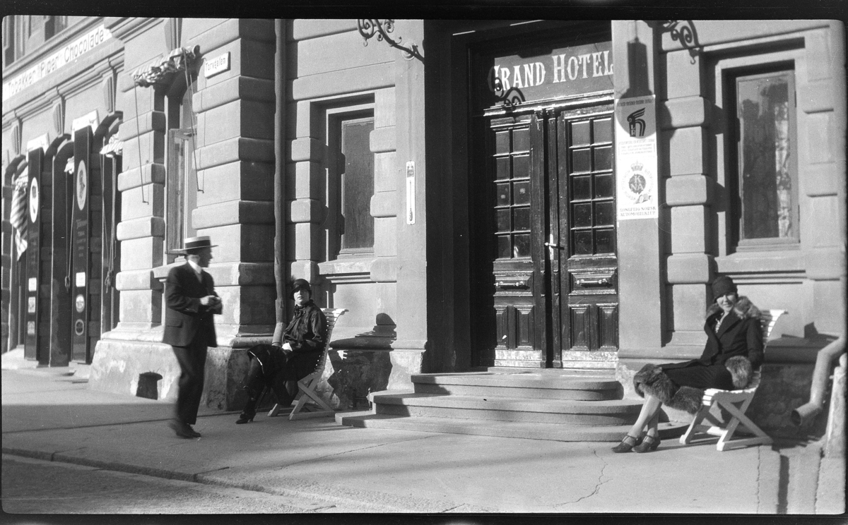 Grand Hotel,  Torggata, Hamar, inngangsparti