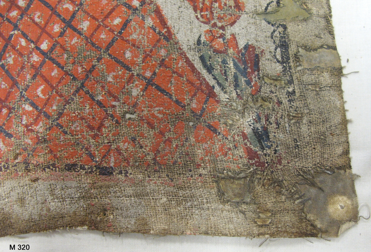Bonadsmåleri på grövre tuskaftvävt linnetyg med målning i tempera - pigment, ägg och ev mjöl (Nyström 2012:150-151). Motiven ett tiotal scener ur Gamla testamentet, bl a Adam och Eva, Simson och lejonet, i två rader ovanpå varandra med motiven åtskiljda av kollonner och arkitektur. I bård mellan raderna märkningen "Anno 1816".
Hela bonaden är troligen under 1900-talet helt upplimmad mot ett vitt linnetyg. 

Inskrivet i huvudkatalogen 1886.
