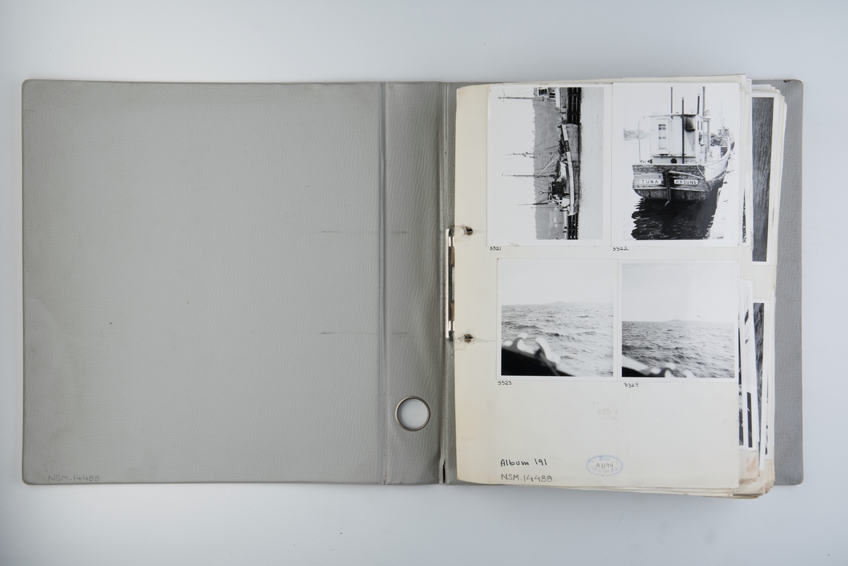 Album med fotografier av Norsk Sjøfartsmuseums ekspedisjon til Sørlandskysten i 1970.