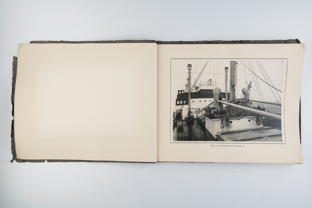 Album med fotografier fra prøveturen med M/S 'Granville'