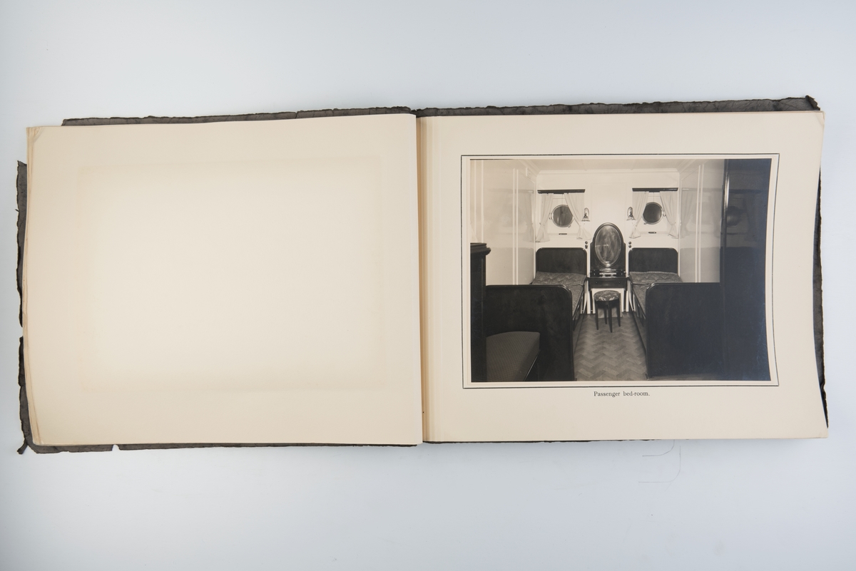 Album med fotografier fra prøveturen med M/S 'Granville'