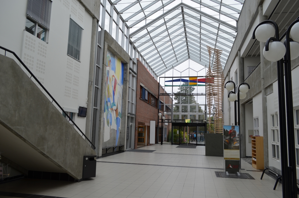 Frihet [Skulptur - Tre]