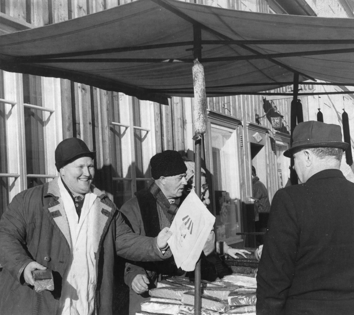 På konvolutt: Røros,tv-opptak på Hans Aasen gården januar-februar 1967