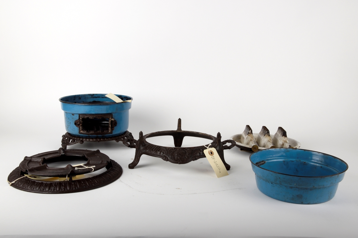 Kokeapparat med tre veker, drives på parafin.