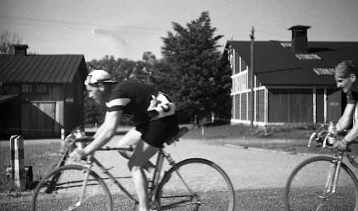 Cykeltävling på A 6 övningsfält.