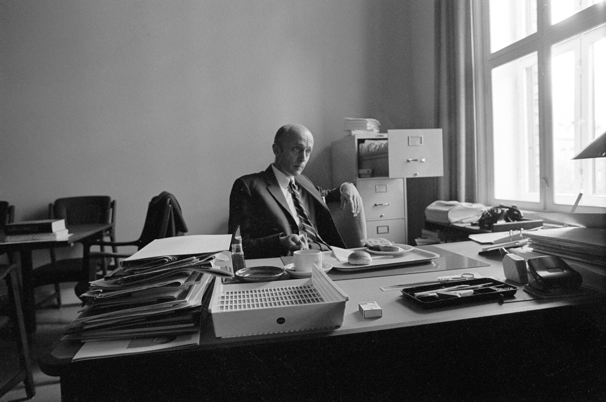 Intervju med Kåre Willoch på hans kontor.