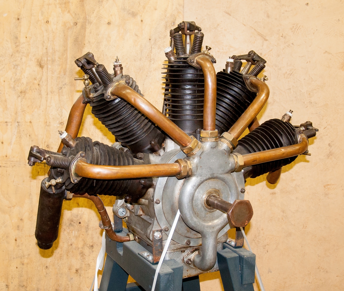 Motor till flygmaskin -Tekniska museet / DigitaltMuseum