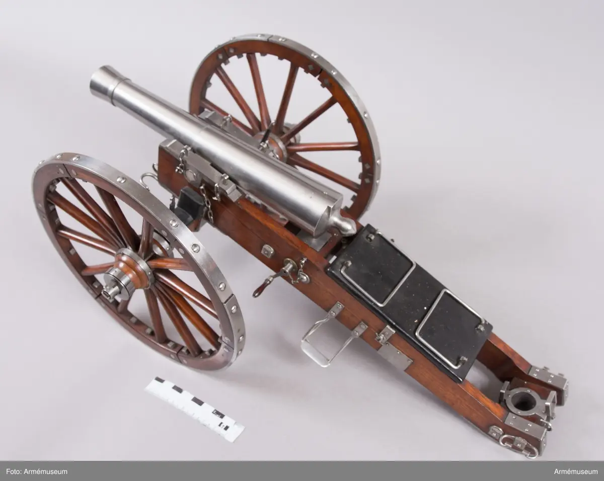 Modell av 6-pundig kanon m/1804