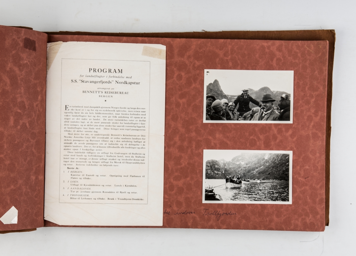 Album med fotografier av S/S 'Stavangerfjord' Nordkapptur 1926.