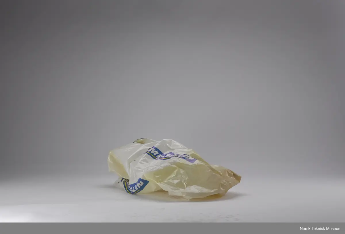 Vinterdekk i plastomslag
