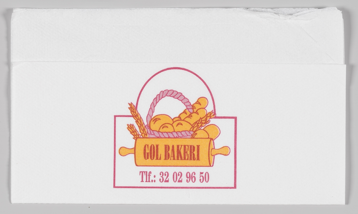 En kurv med bakervarer, korn og en kjevle og reklametekst for Gol bakeri.