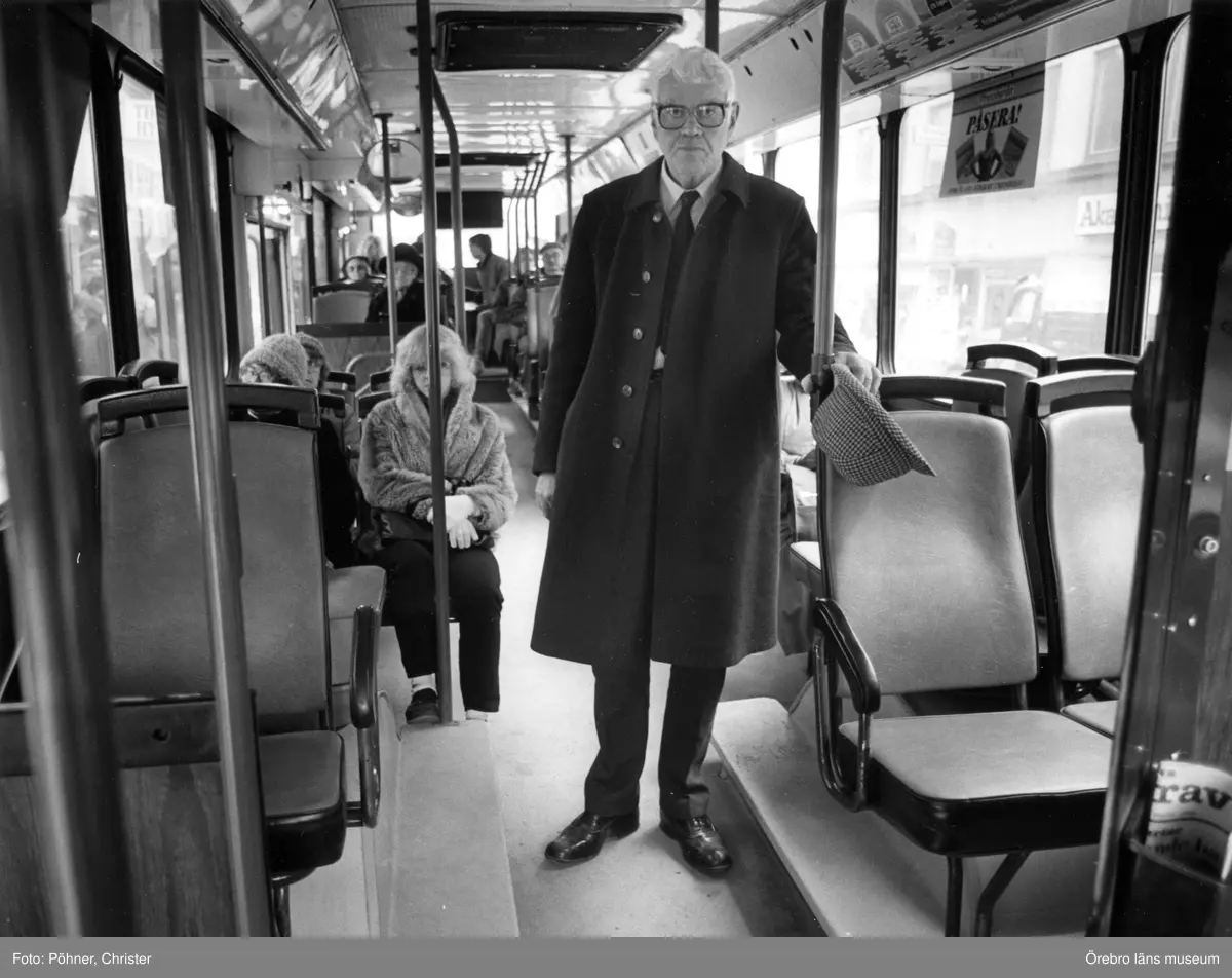 Dagen då Örebro stod stilla. Tyst minut. Mordet på Olof Palme.
11 mars 1986.