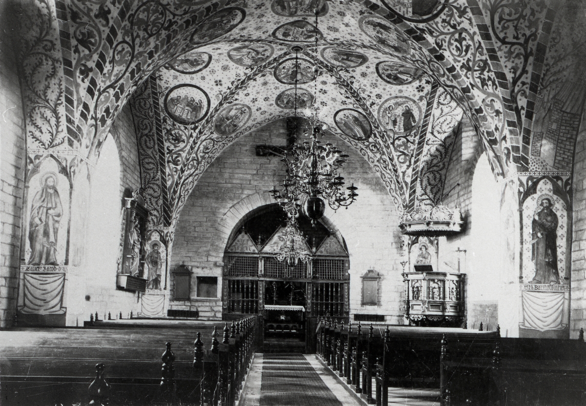 Hjärpås kyrka.